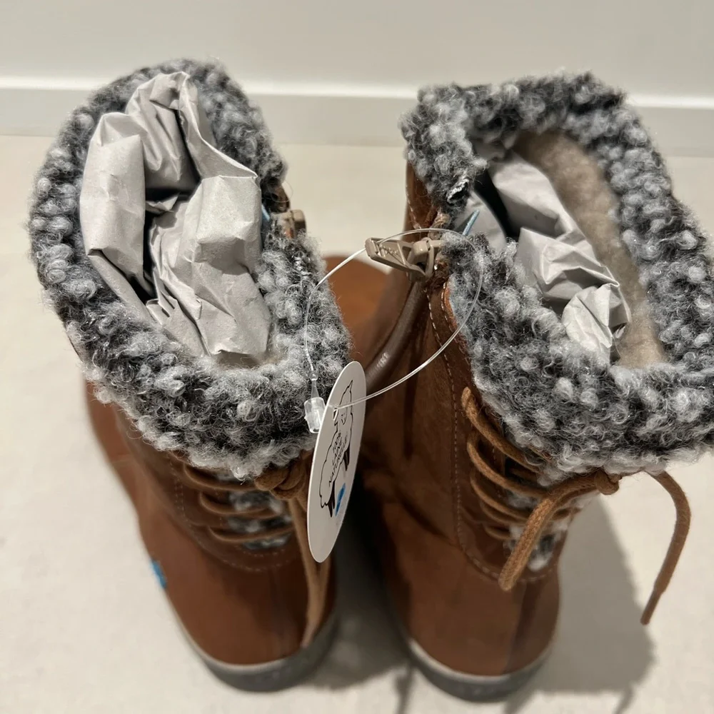 Cloud Aryana Wool Lining Leather Boots, Brand New - Picture 7 of 12